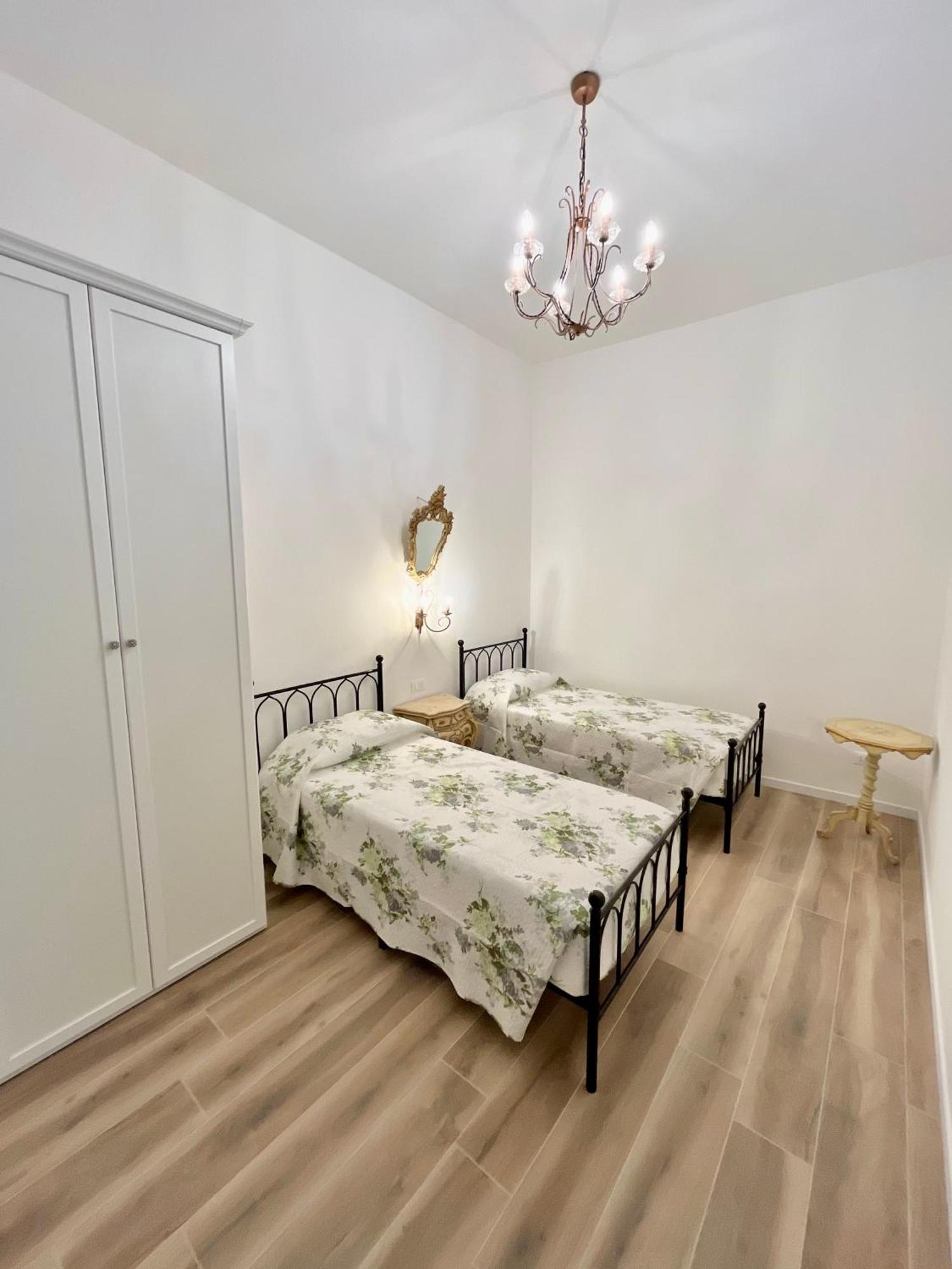 Airoldi Palace Apartment Chioggia Extérieur photo